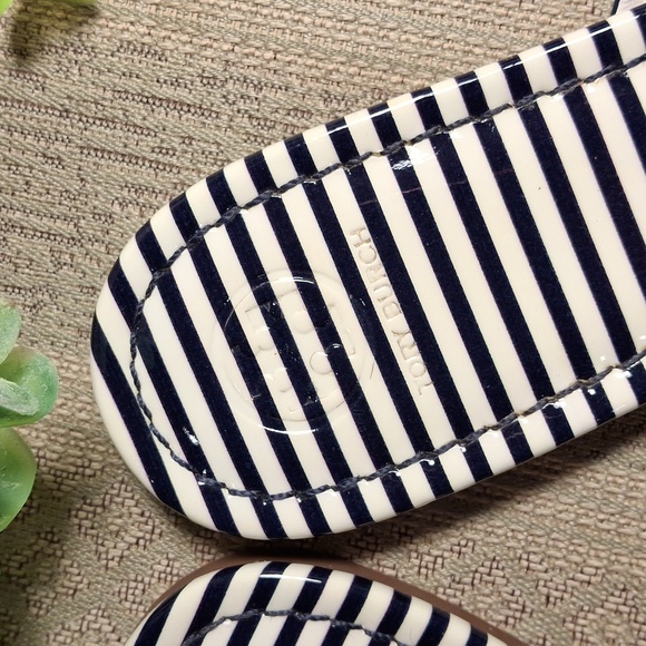 Tory Burch Miller Stripe Patent Leather Sandals In Black & White - Picture 13 of 15